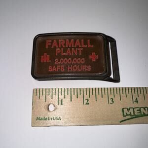 International Harvester Leather Belt Buckle FARMALL PLANT IH 2 Million SAFE HRs‎